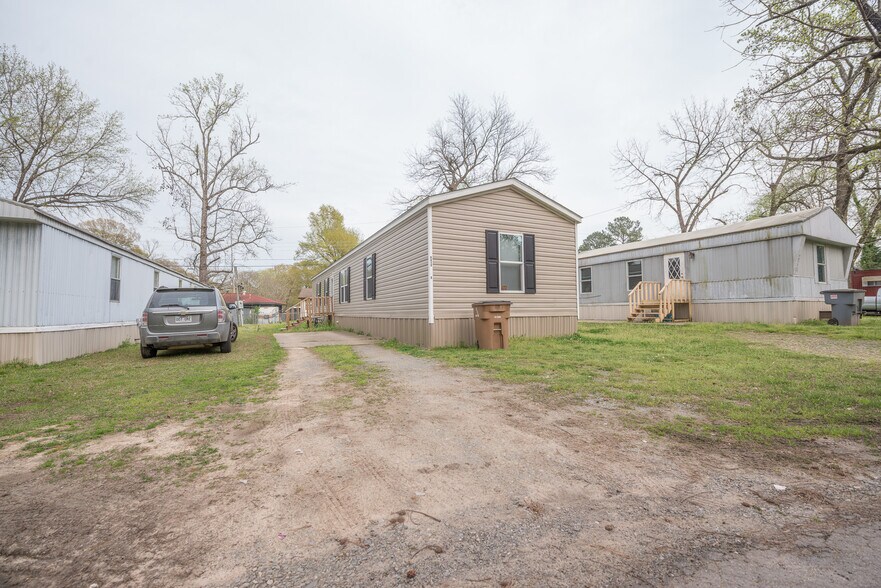 9413 Dartmoor Dr, Little Rock, AR 72209 Manufactured Housing Mobile