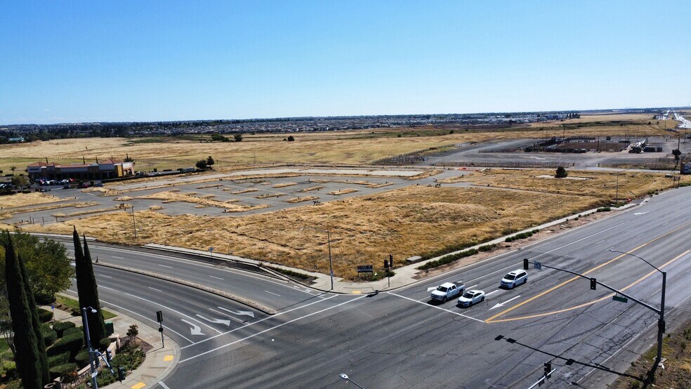 More Photos Of Hwy 65 & Sterling Pky, Lincoln Land For Sale