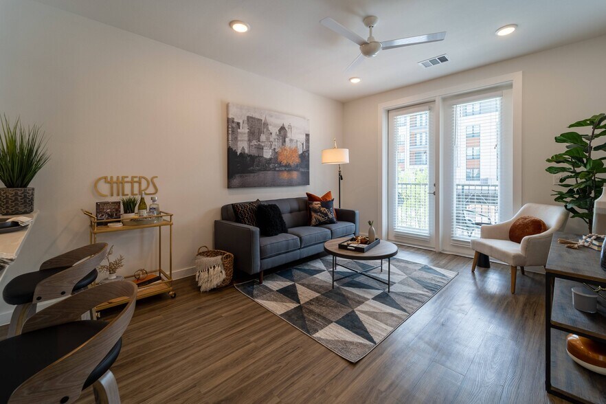 More Photos Of 2832 E Martin Luther King Jr Blvd, Austin Apartments For Lease
