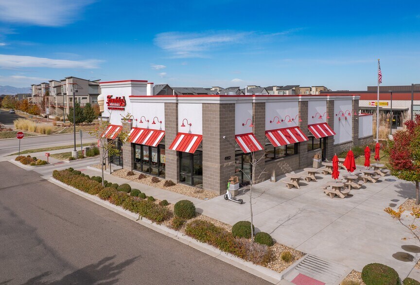More Photos Of 4952 Central Park Blvd, Denver Fast Food For Sale