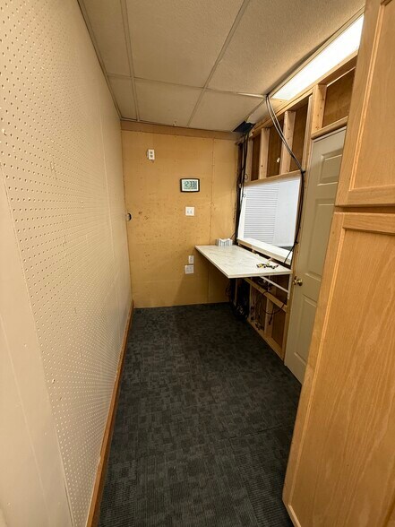More Photos Of 122 N Court St, Marysville Freestanding For Sale