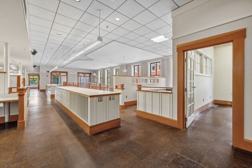 More Photos Of 42-46 Main St, Keene Loft Creative Space For Lease