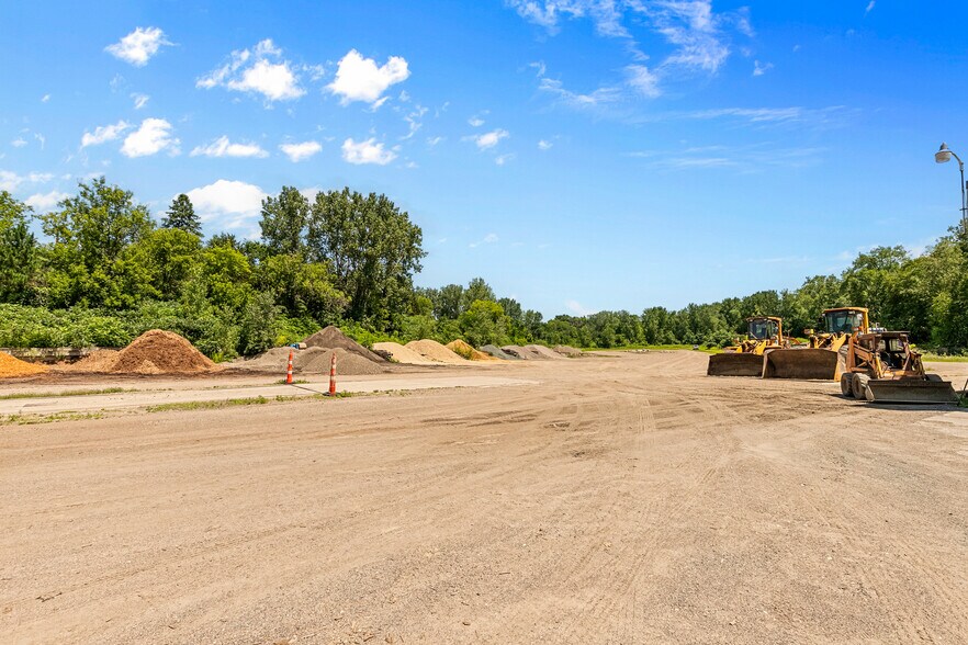 More Photos Of 8303 216th St N, Forest Lake Warehouse For Sale