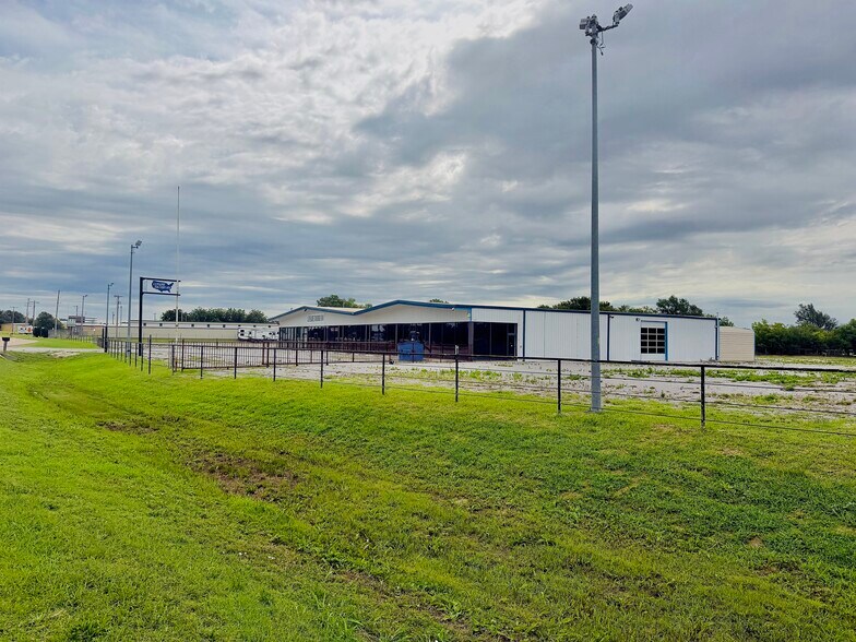 More Photos Of 3601 N Van Buren Byp, Enid Freestanding For Lease