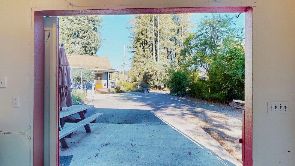 More Photos Of 380 Bohemian Hwy, Sebastopol Storefront Retail Residential For Sale