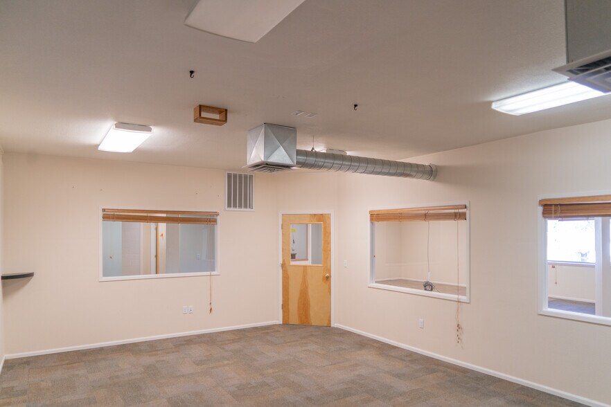 More Photos Of 747 Normal Ave, Ashland Office For Sale