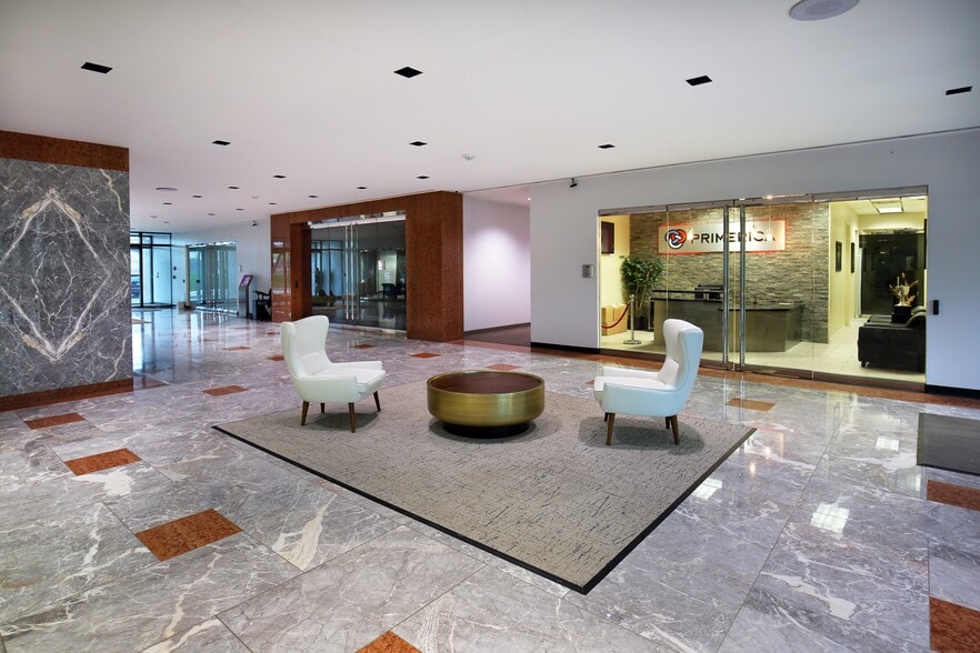 More Photos Of 1901 N State Highway 360, Grand Prairie Office For Lease