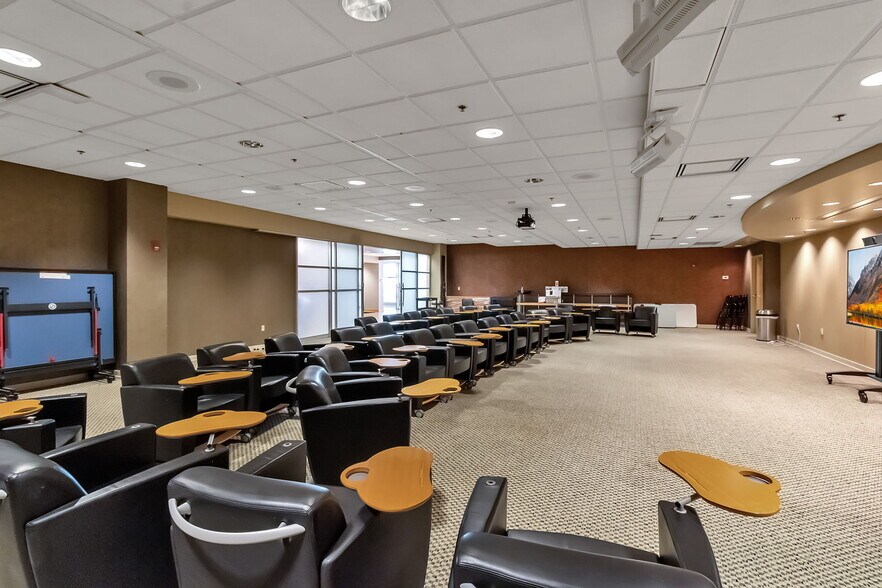 More Photos Of 665 Main St, Buffalo Office For Lease