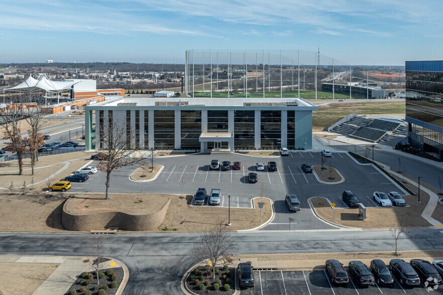 More Photos Of 3721 S Champions Dr, Rogers Medical For Lease