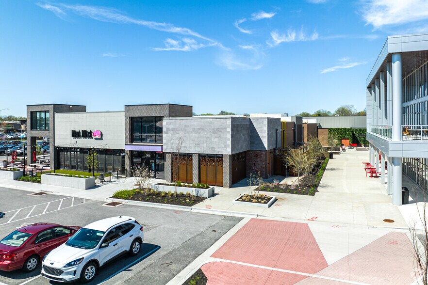 More Photos Of 3600-3840 W 95th St, Leawood Unknown For Lease