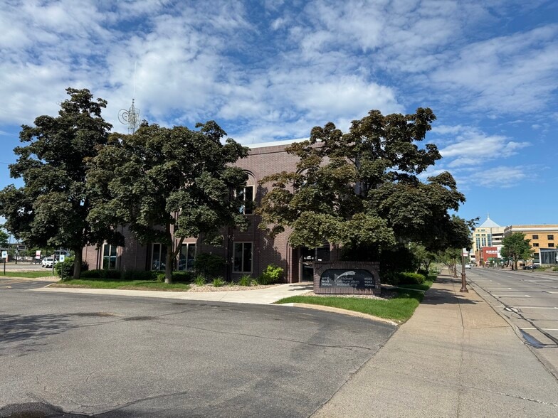Primary Photo Of 555 Scott St, Wausau Office For Lease