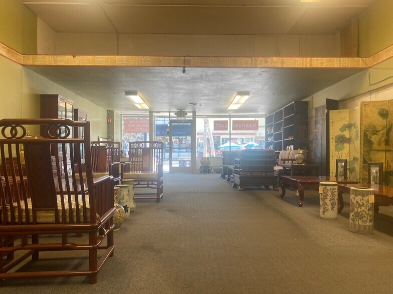 More Photos Of 252-262 Castro St, Mountain View Storefront For Lease