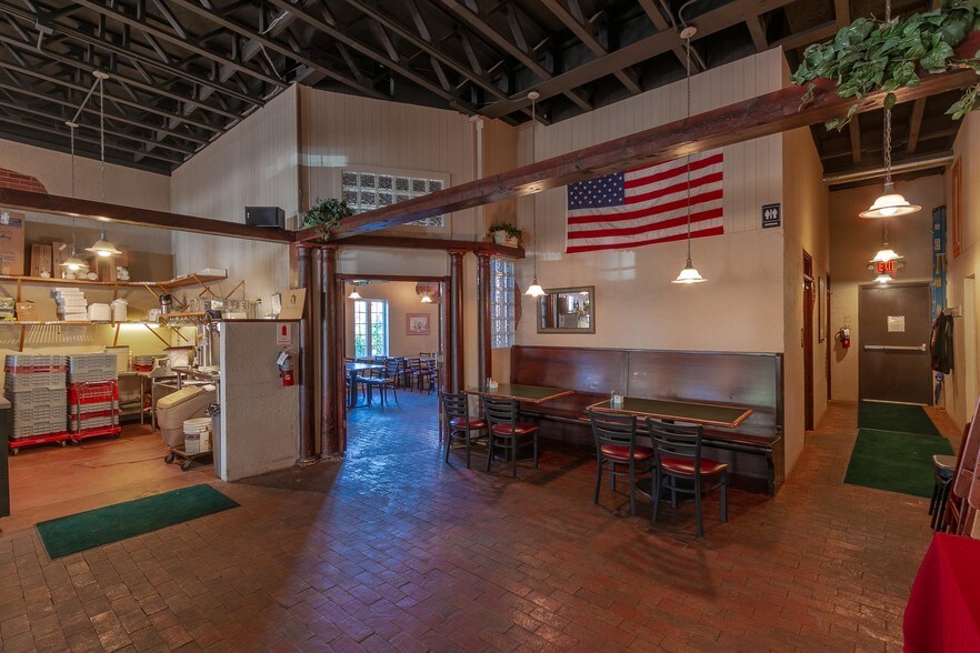 More Photos Of 203 Brooks St, Wake Forest Freestanding For Sale