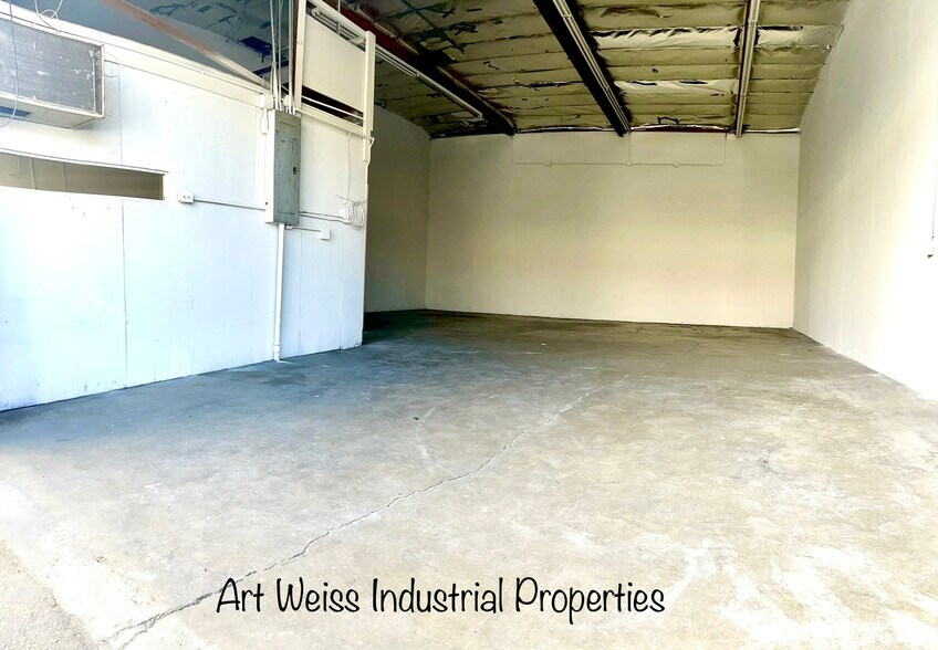 More Photos Of 5021 Calmview Ave, Baldwin Park Warehouse For Lease