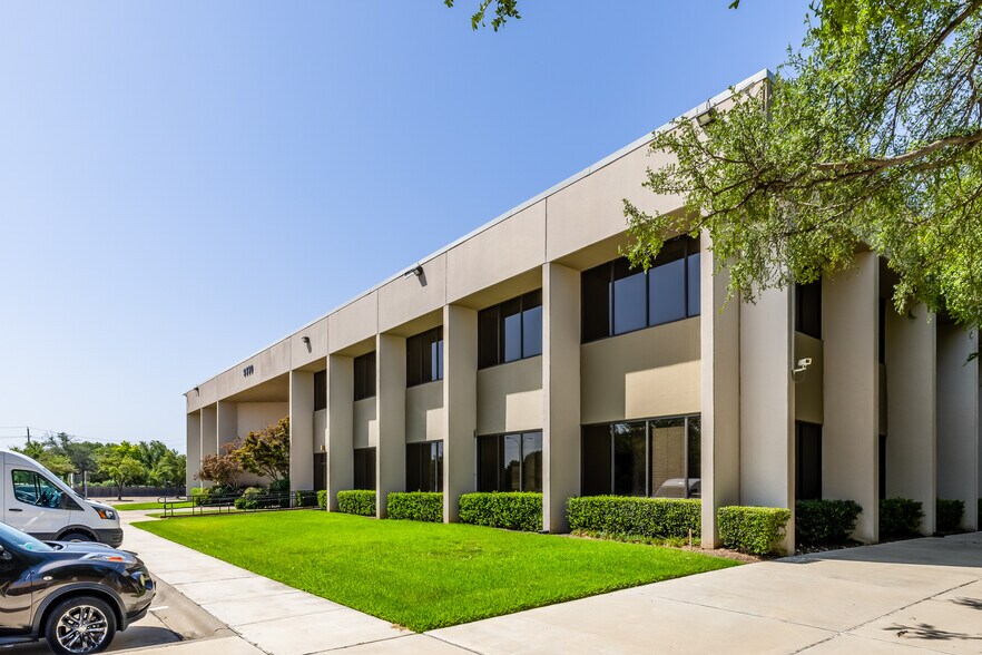 More Photos Of 9330 Amberton Pky, Dallas Office For Lease