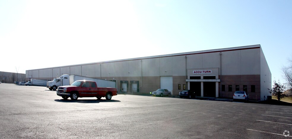 More Photos Of 9770 Mayflower Park Dr, Carmel Warehouse For Lease