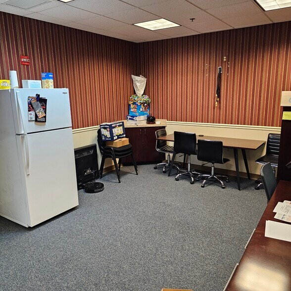 More Photos Of 602 S Atwood Rd, Bel Air Medical For Lease