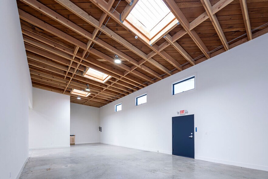 More Photos Of 5131-5137 W Jefferson Blvd, Los Angeles Warehouse For Lease