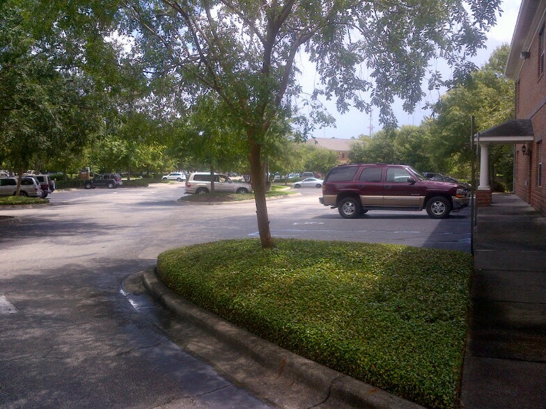 More Photos Of 2075 Centre Pointe Blvd, Tallahassee Medical For Lease