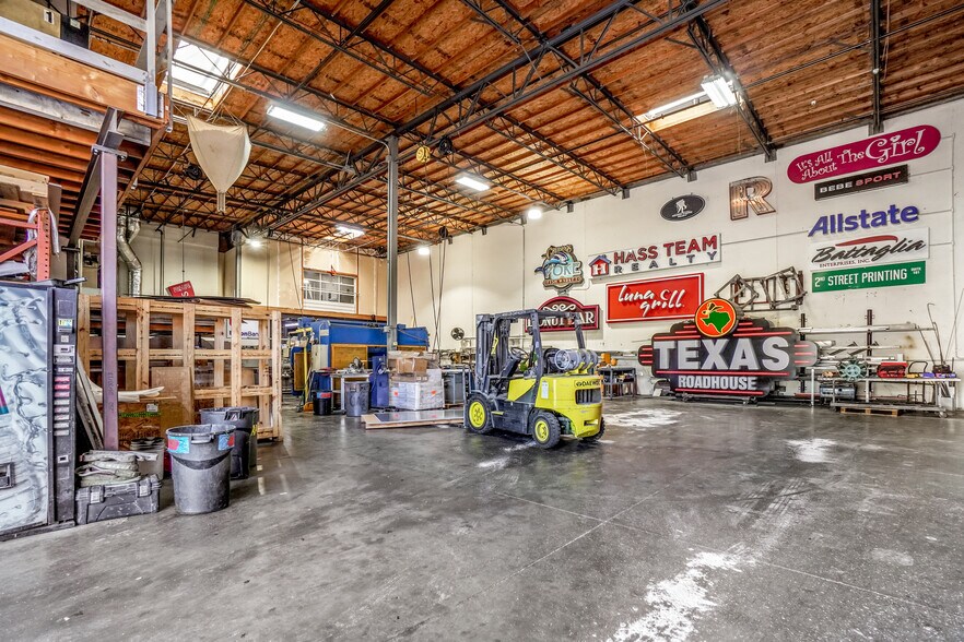 More Photos Of 1605 Ord Way, Oceanside Warehouse For Sale