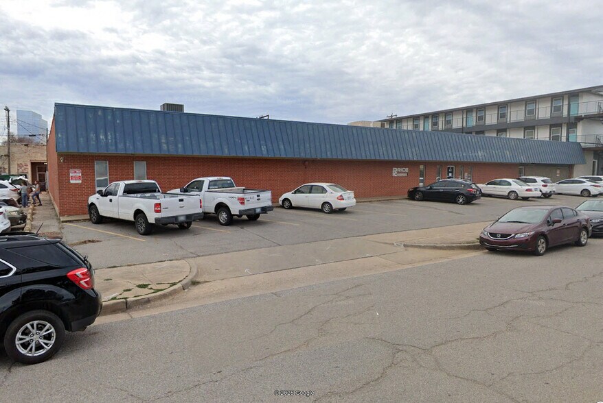 More Photos Of 416-418 NW 8th St, Oklahoma City Office For Sale
