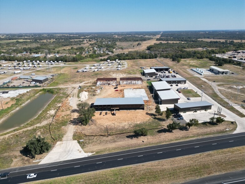 Primary Photo Of 450 Hwy 290 E, Elgin Light Distribution For Lease