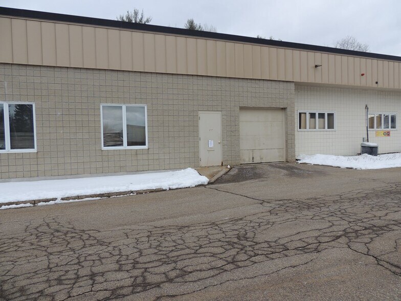 More Photos Of 14 Lexington Dr, Laconia Light Manufacturing For Lease