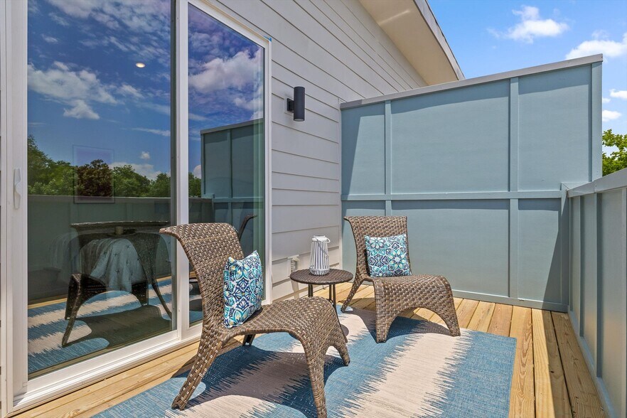 More Photos Of 1602 N Central St, Knoxville Apartments For Sale