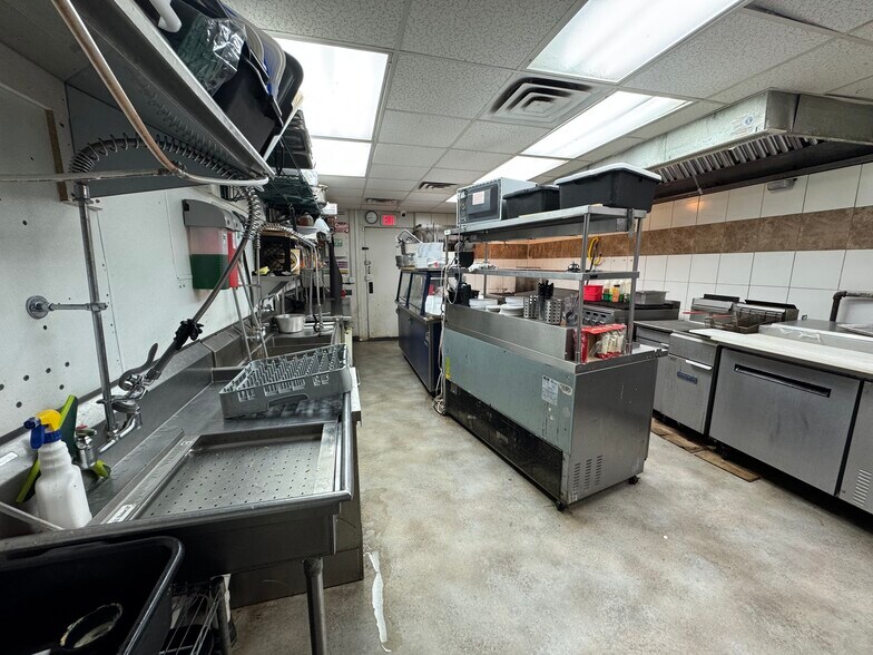 More Photos Of 994 Market St, Meadville Storefront Retail Residential For Sale