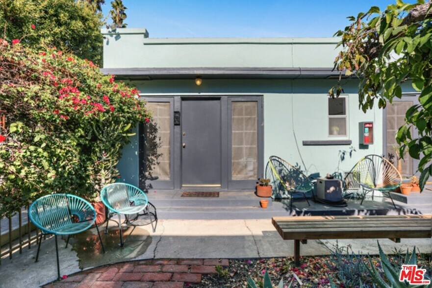 More Photos Of 1520 Andalusia Ave, Venice Apartments For Sale