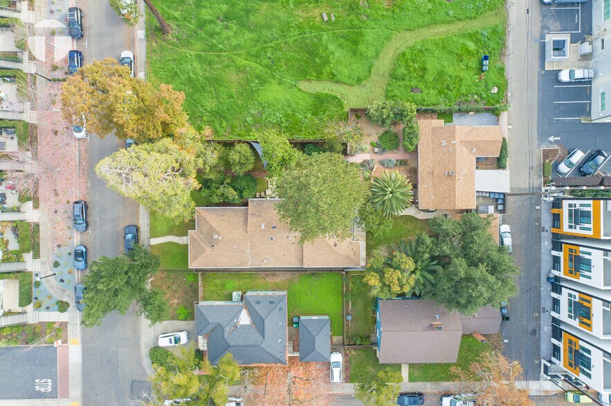 More Photos Of 2016 U St, Sacramento Apartments For Sale