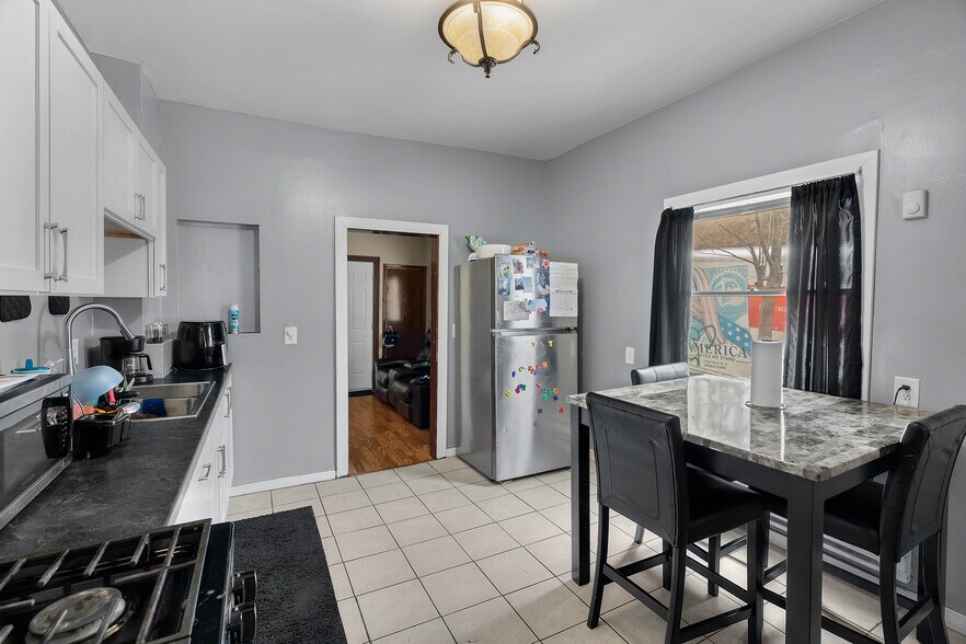 More Photos Of 485 Belvidere St E, Saint Paul Apartments For Sale