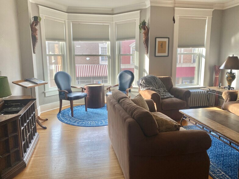 More Photos Of 216 Main St, Woodstock Storefront Retail Residential For Sale