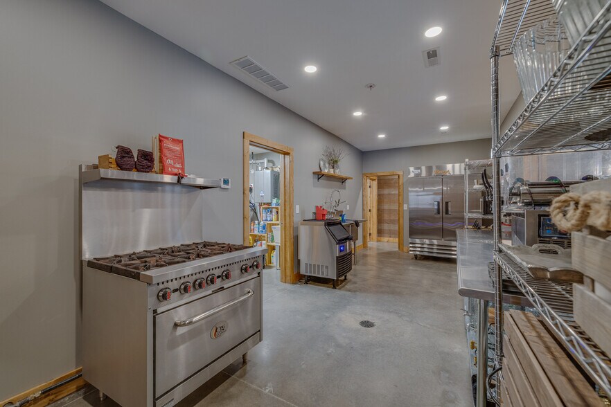 More Photos Of 3804 Russell Rd, Park Hills Specialty For Sale