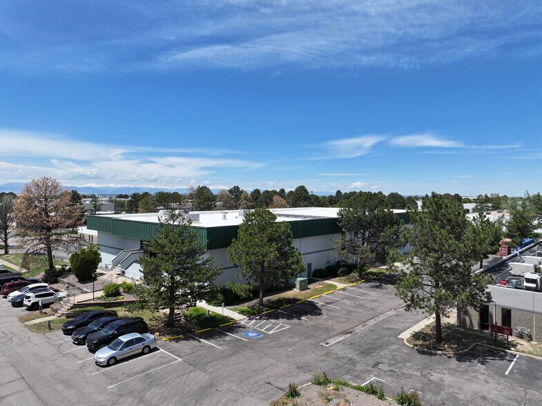 More Photos Of 4780 Oakland St, Denver Warehouse For Sale