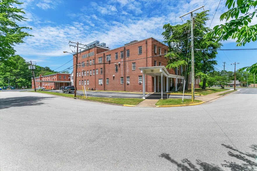 More Photos Of 1228 Todds Ln, Hampton Religious Facility For Sale