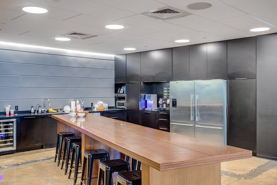 More Photos Of 330 Fifth Ave, New York Office For Lease