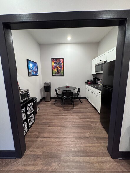 More Photos Of 2693 Townsend Ct, Clarksville Medical For Lease