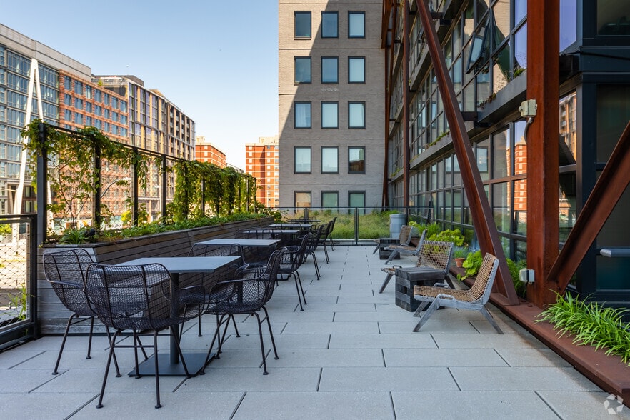 More Photos Of 2112 8th St NW, Washington Apartments For Lease