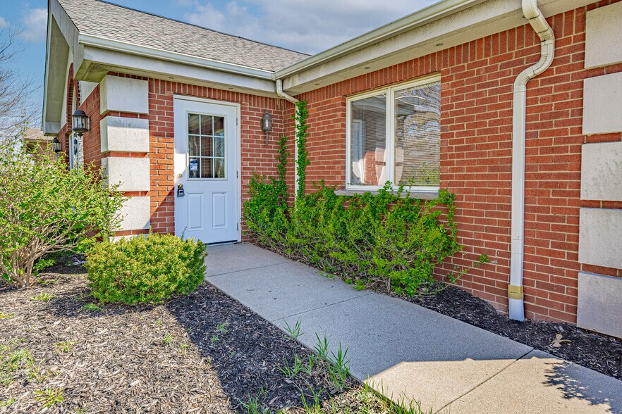 More Photos Of 822 Davison Rd, Lockport Coworking Space