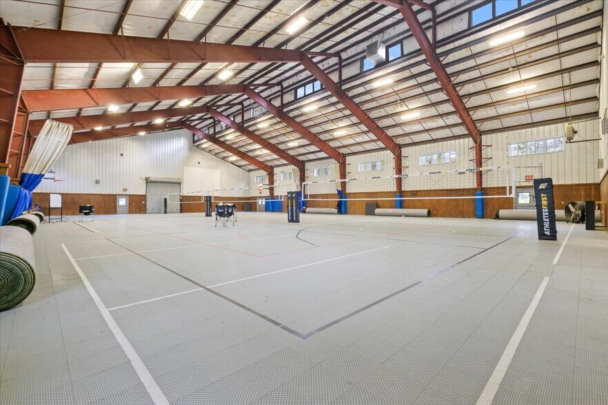 More Photos Of 64 White Dr, Milan Specialty For Sale