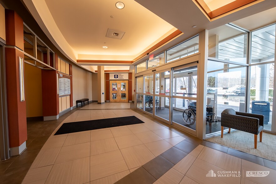 More Photos Of 701 White Pond Dr, Akron Medical For Lease