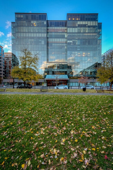 More Photos Of 1101 New York Ave NW, Washington Office For Lease