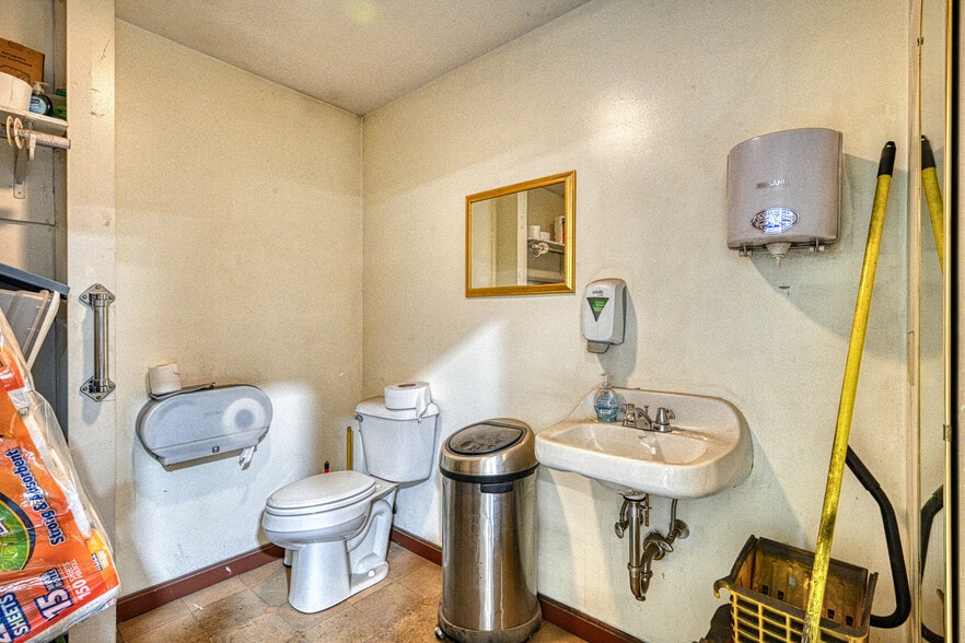 More Photos Of 1235 US Route 202, Winthrop Auto Dealership For Sale