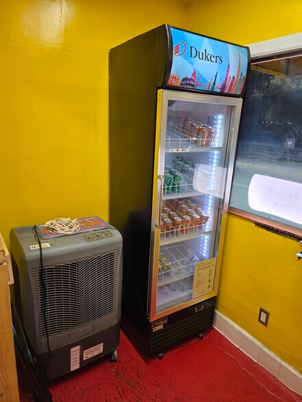 More Photos Of 11111 Wilmington Ave, Los Angeles Storefront Retail Residential For Lease