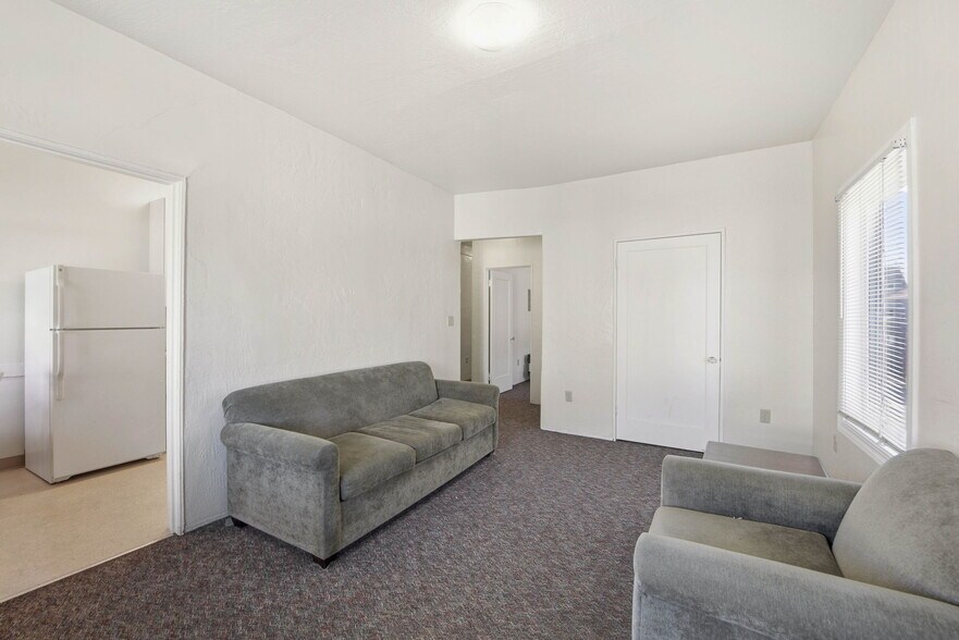 More Photos Of 2466 Virginia St, Berkeley Dormitory For Sale