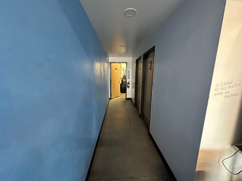 More Photos Of 4100 Central Ave SW, Albuquerque Fast Food For Sale