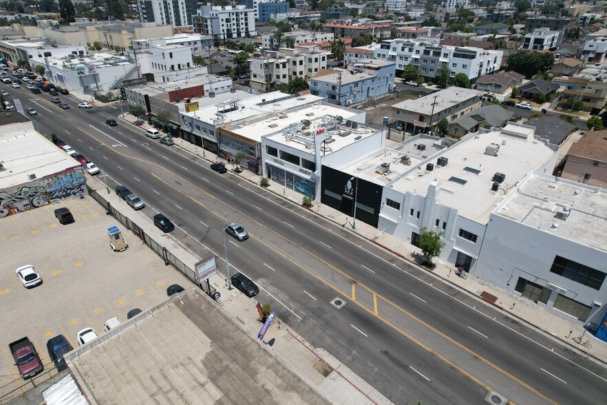 More Photos Of 556-559 N Western Ave, Los Angeles Storefront Retail Office For Lease