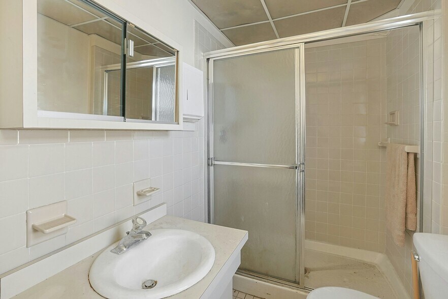 More Photos Of 162 Orange Ave, Suffern Office Residential For Sale