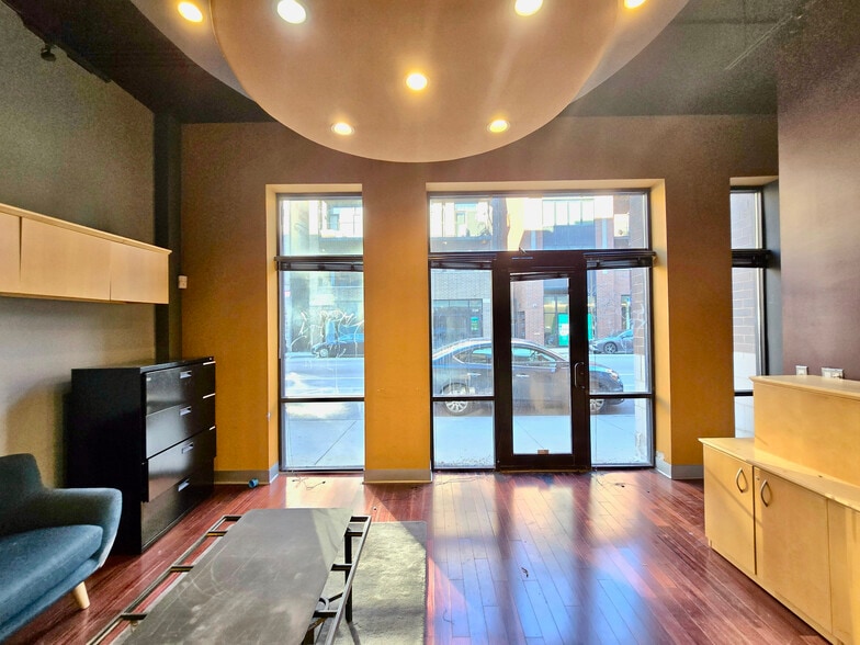 More Photos Of 2239 W North Ave, Chicago Medical For Lease